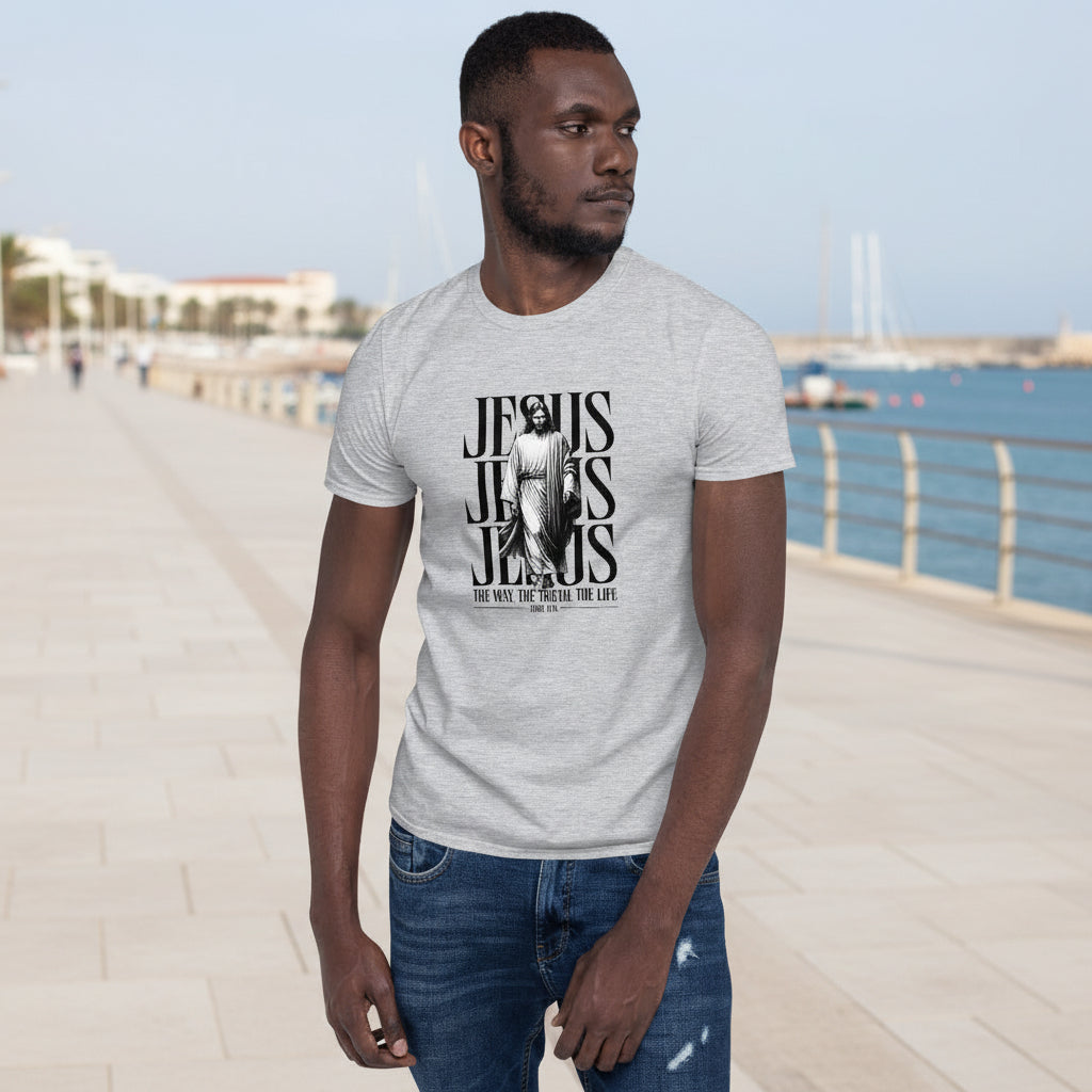 Minimalist graphic t-shirt for everyday wear