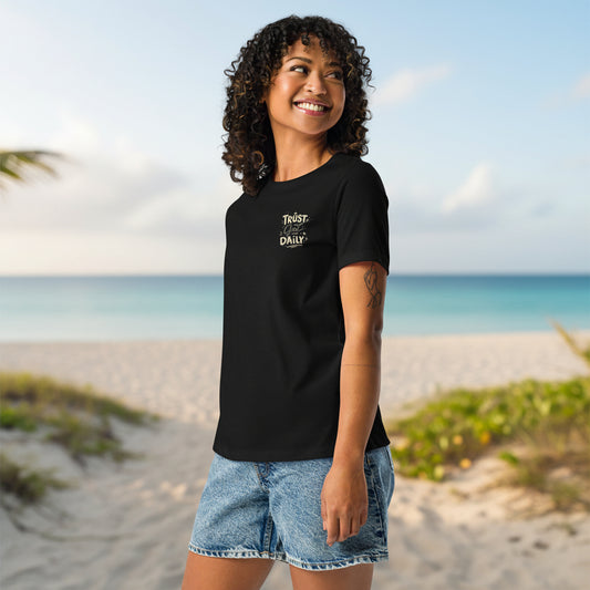 Women’s Christian tee Trust God Daily typography